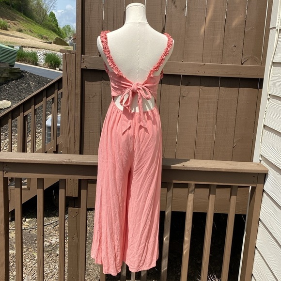 Wide leg Crop Jumpsuit in rose pink with sweetheart neckline size Small - Picture 10 of 15